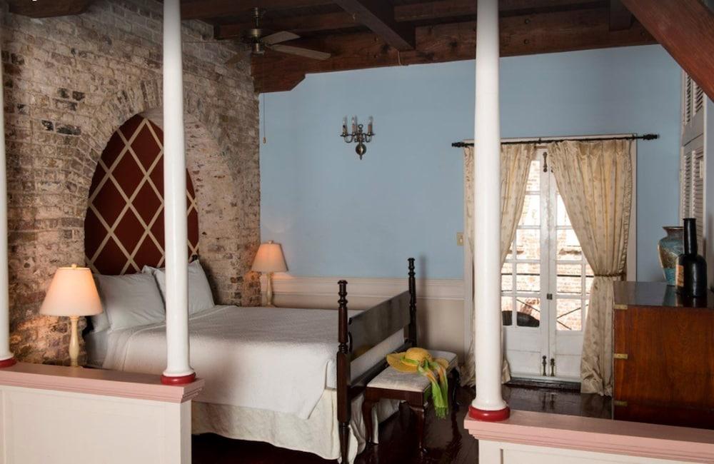 Copper And Lumber Store Hotel English Harbour Extérieur photo