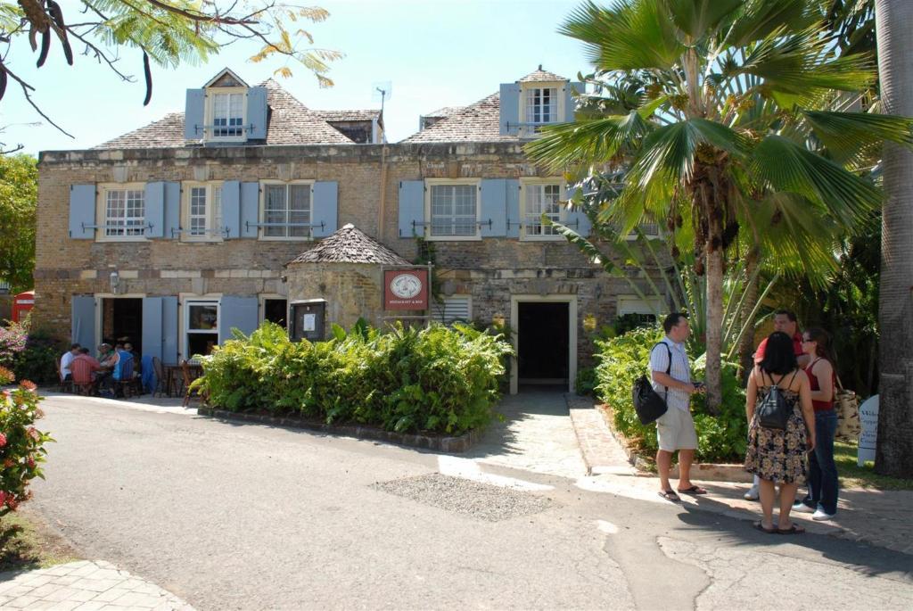 Copper And Lumber Store Hotel English Harbour Extérieur photo