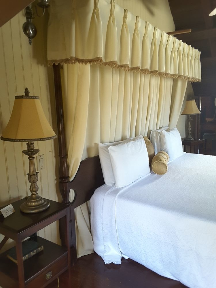 Copper And Lumber Store Hotel English Harbour Extérieur photo